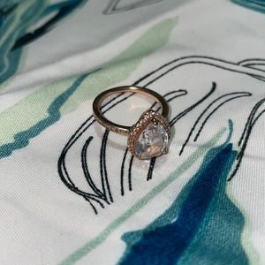 Teardrop pandora promise ring (rose gold)